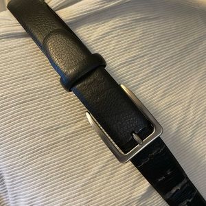 Perry Ellis, America, Man black belt w/ silver buckle, 49 1/2 long